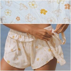 Yireh x Mahina Made shorts puakenikeni flower floral Size M / L